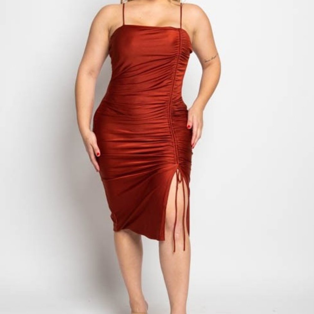 BRAND NEW - SLIT MIDI DRESS - Rust